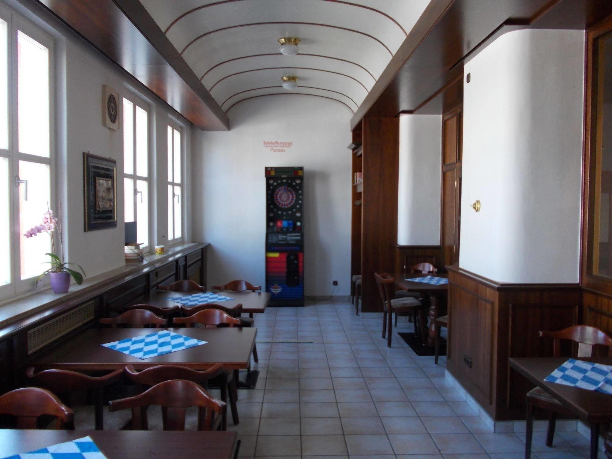 Hotel Im Bahnhof Pasov Exteriér fotografie